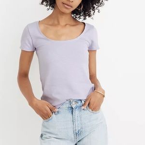 Madewell Scoop Neck Baby Tee in Olive Green. Size XS.
